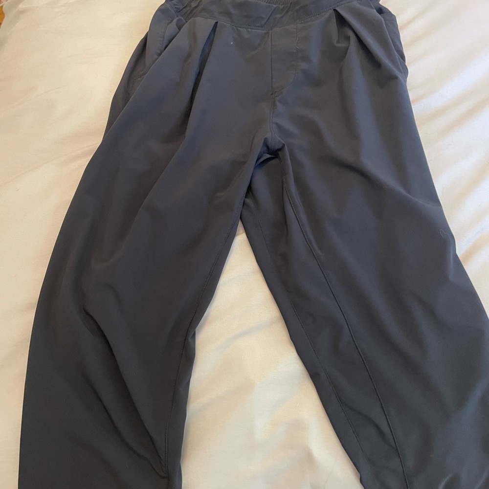 Lululemon waterproof joggers